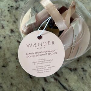 Wander Beauty Sponge Ornament NWT